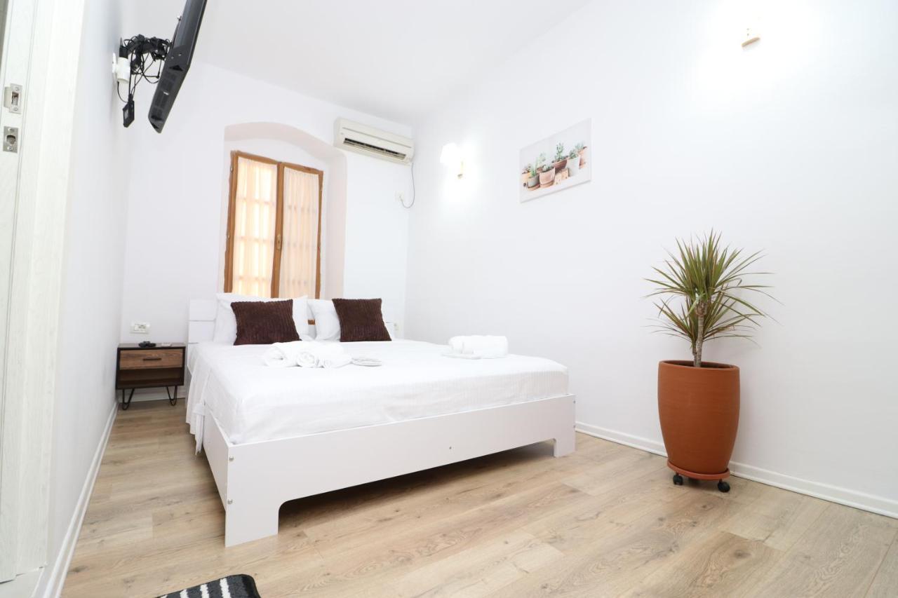 Gaia Bed & Breakfast Vlore Exterior photo